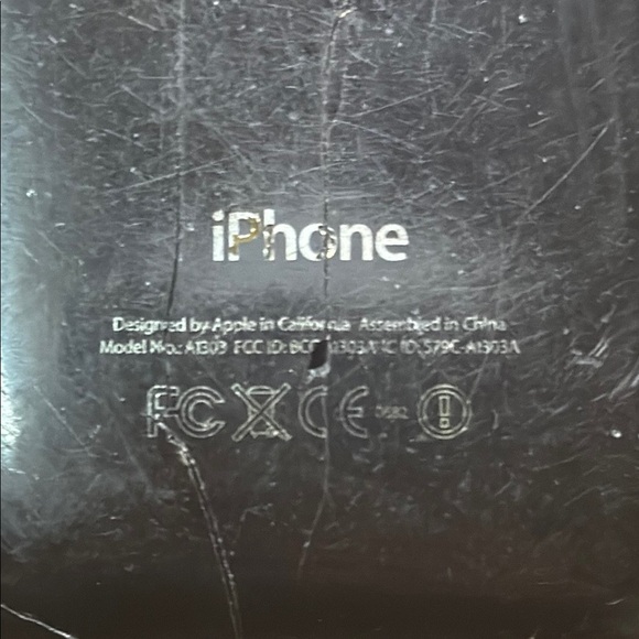 iPhone - Picture 3 of 3